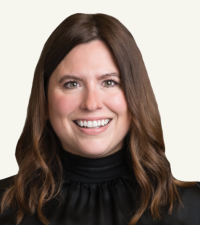 Kelly Richmond Headshot